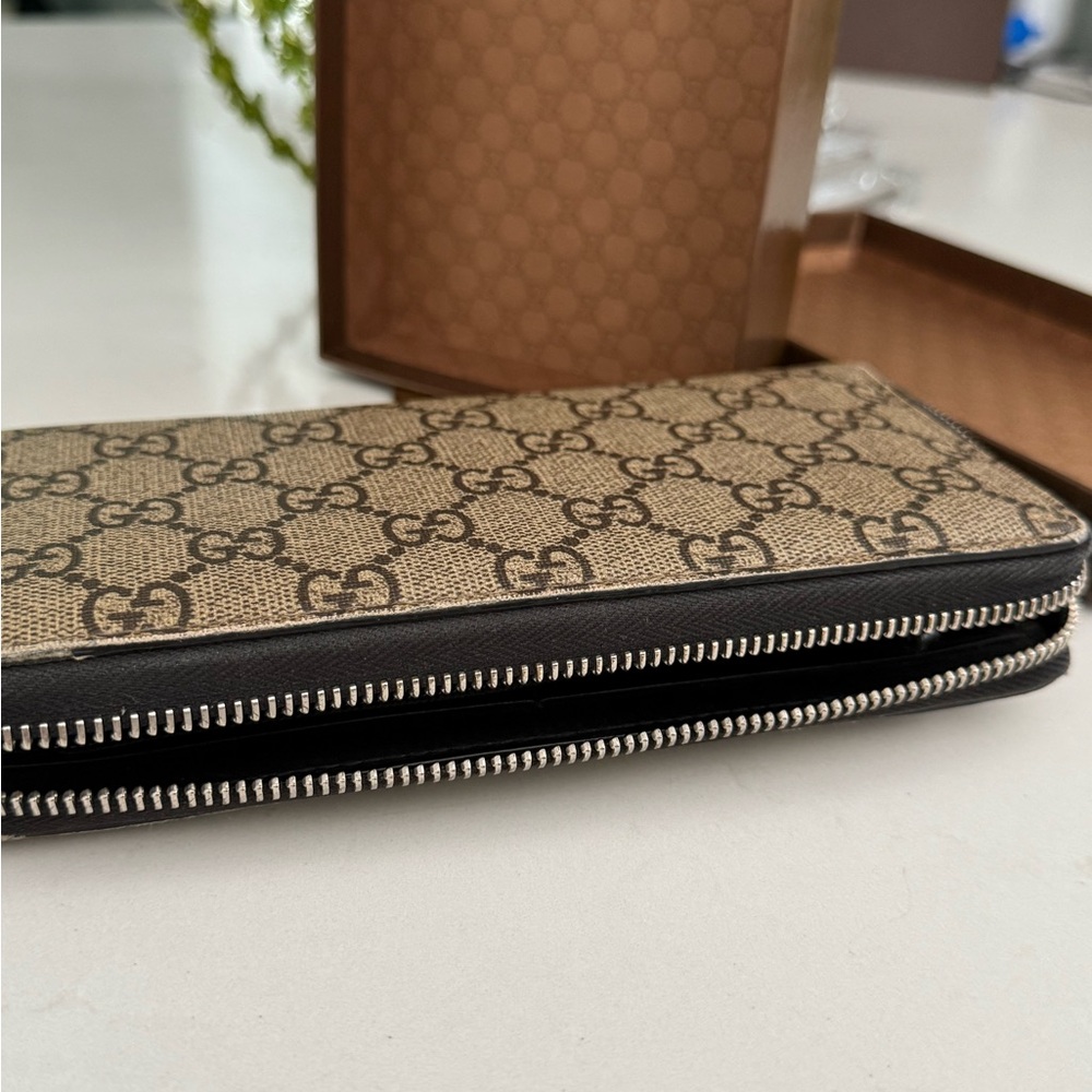 Gucci Long Wallet Snake Print Beige x Dark Brown x Multi Round Zipper w/ box - Picture 8 of 10